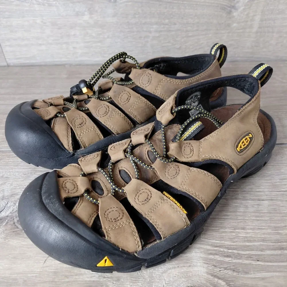 KEEN Newport H2 Sandals Mens 8 Brown Leather Waterproof Hiking Fisherman Shoes